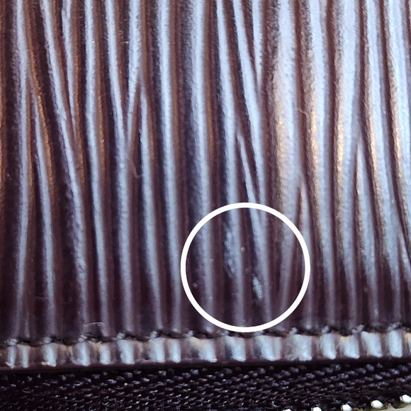 Louis Vuitton Epi Zippy Wallet - Picture 10 of 17